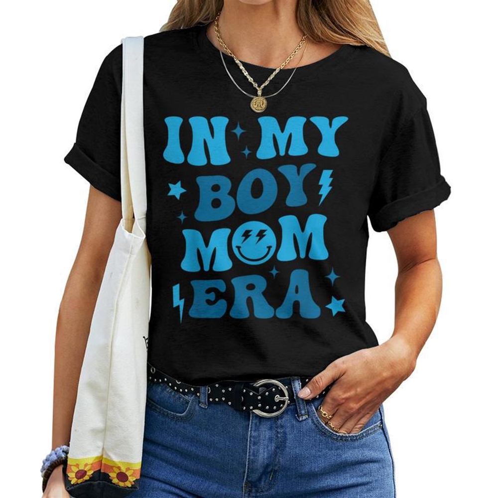 Smile Face In My Boy Mom Era Groovy Mom Of Boys Women T-shirt